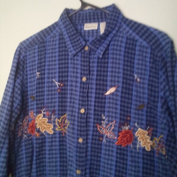 Bobbie Brooks Shirt L Women Long Sleeve Fall Leaves Button Up Plaid Blue - Picture 12 of 15